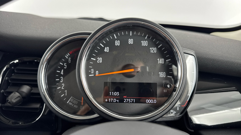 MINI Hatchback 1.5 Cooper Classic 5dr Petrol Hatchback